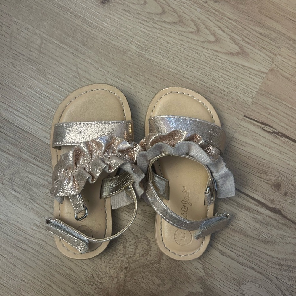Bronze Metallic Toddler Sandals - size 5